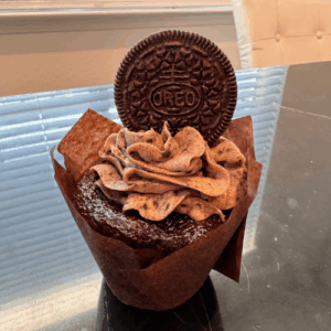 Chocolate Oreo Cupcake per dozen